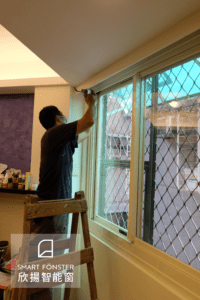 當窗戶過於老舊時,可尋求鋁門窗專業人員進行替換,避免影響居室使用